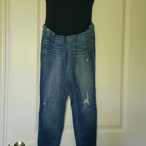 1822 Distressed Maternity Denim